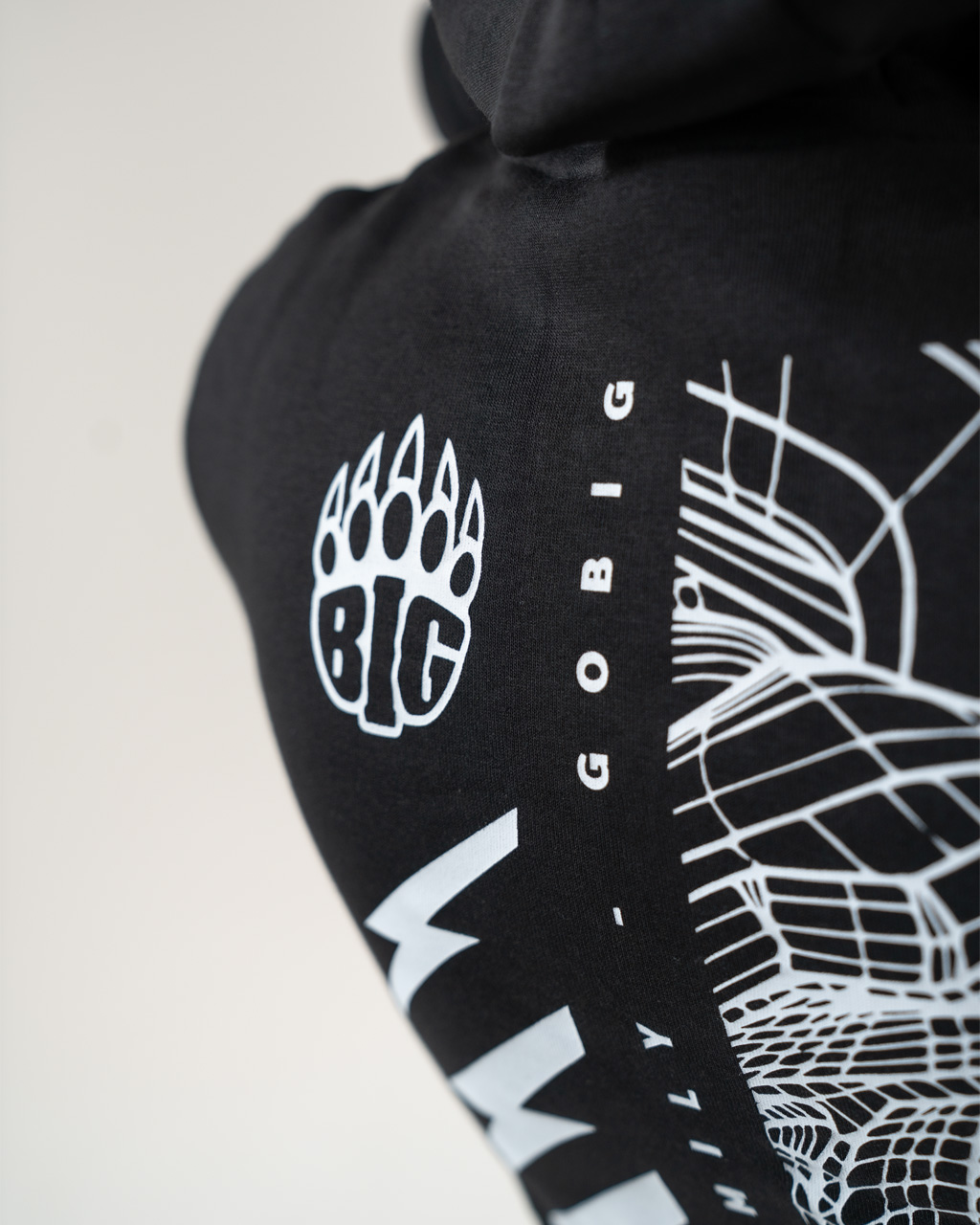 BIG STREETART ZIPPER - BLACK